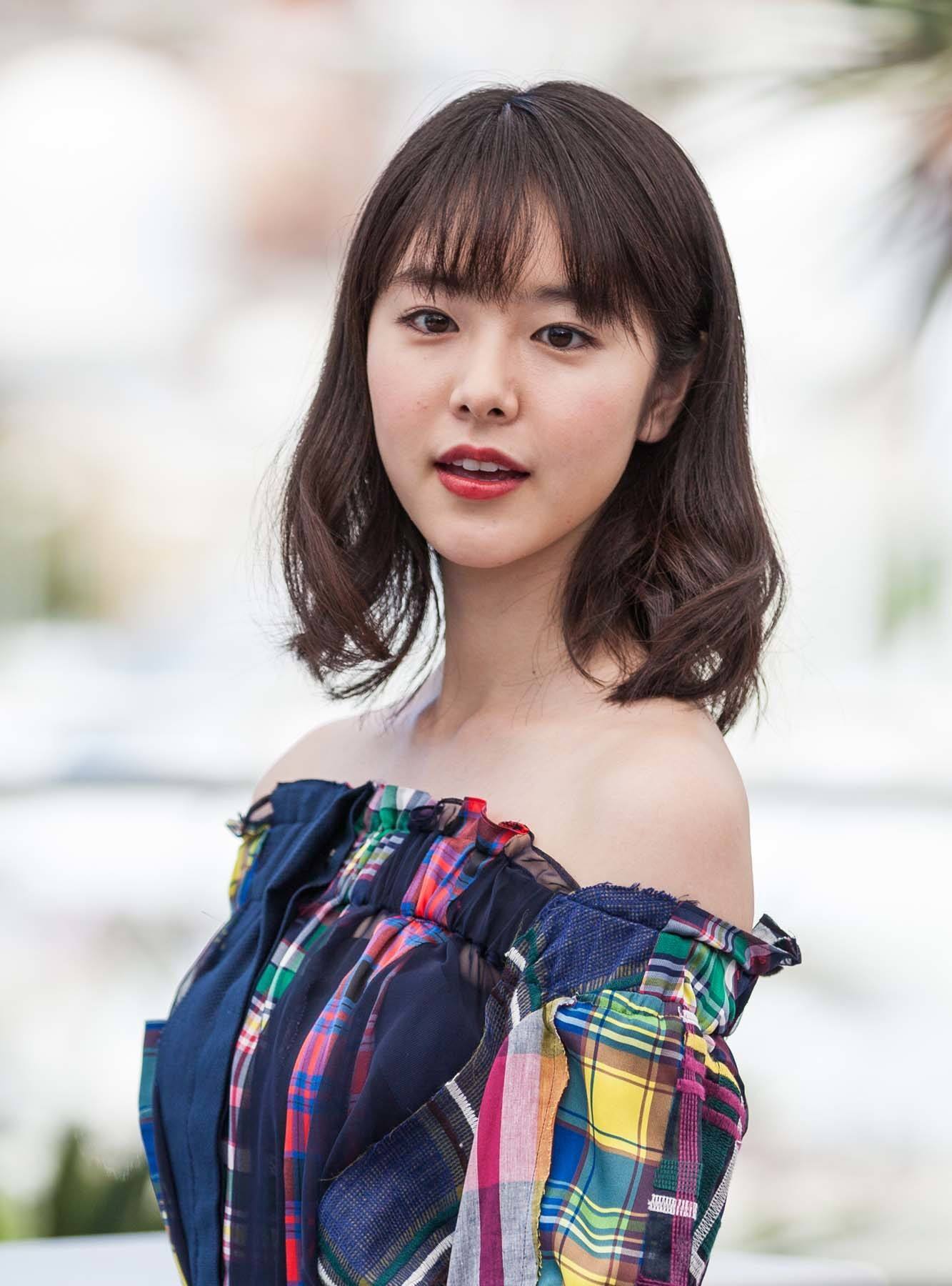 ทรงผมบ๊อบประบ่า