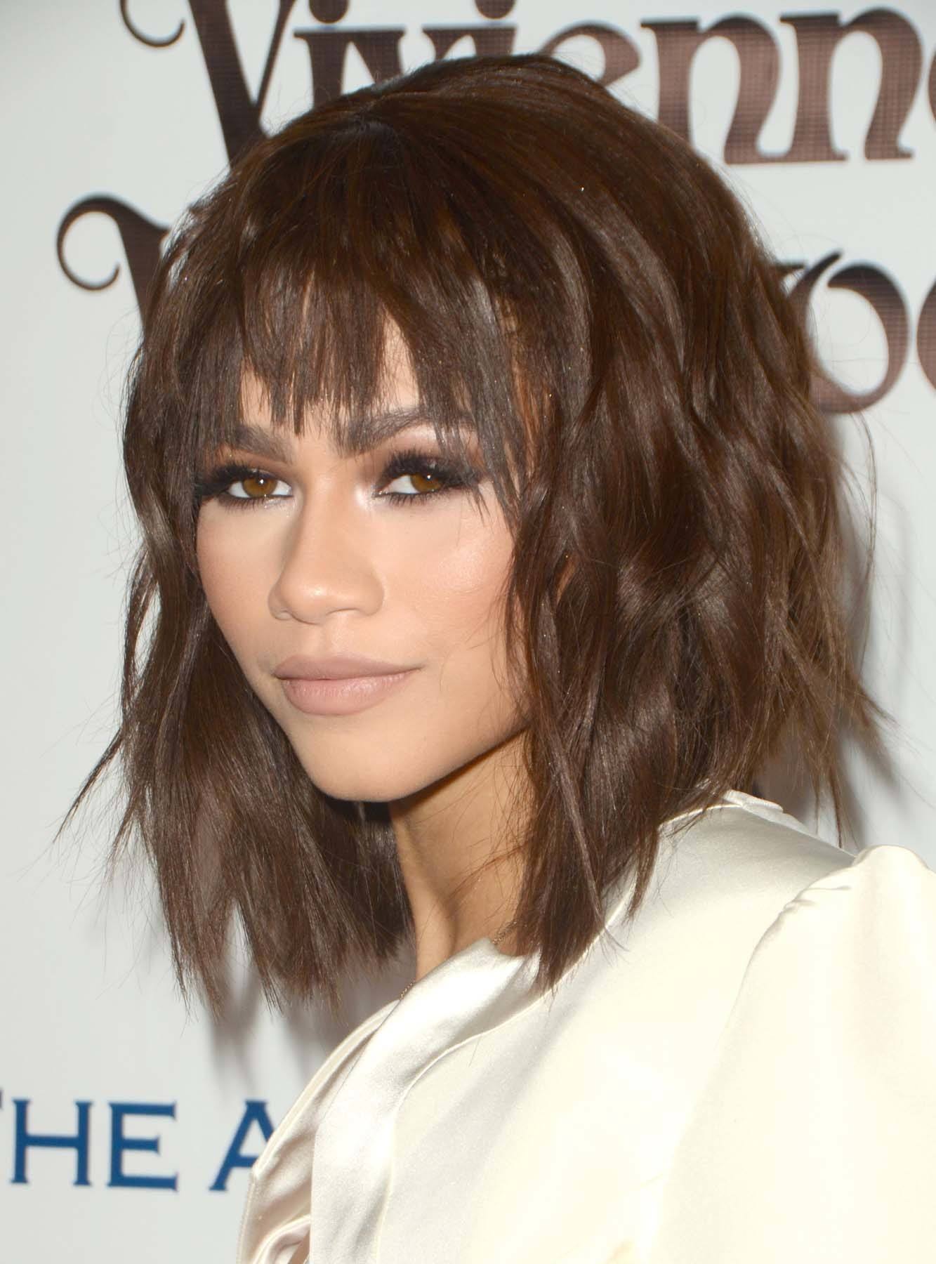 ผมมีวอลลุ่ม ลดความแข็งของใบหน้า (Credit: Rex by Shutterstock)