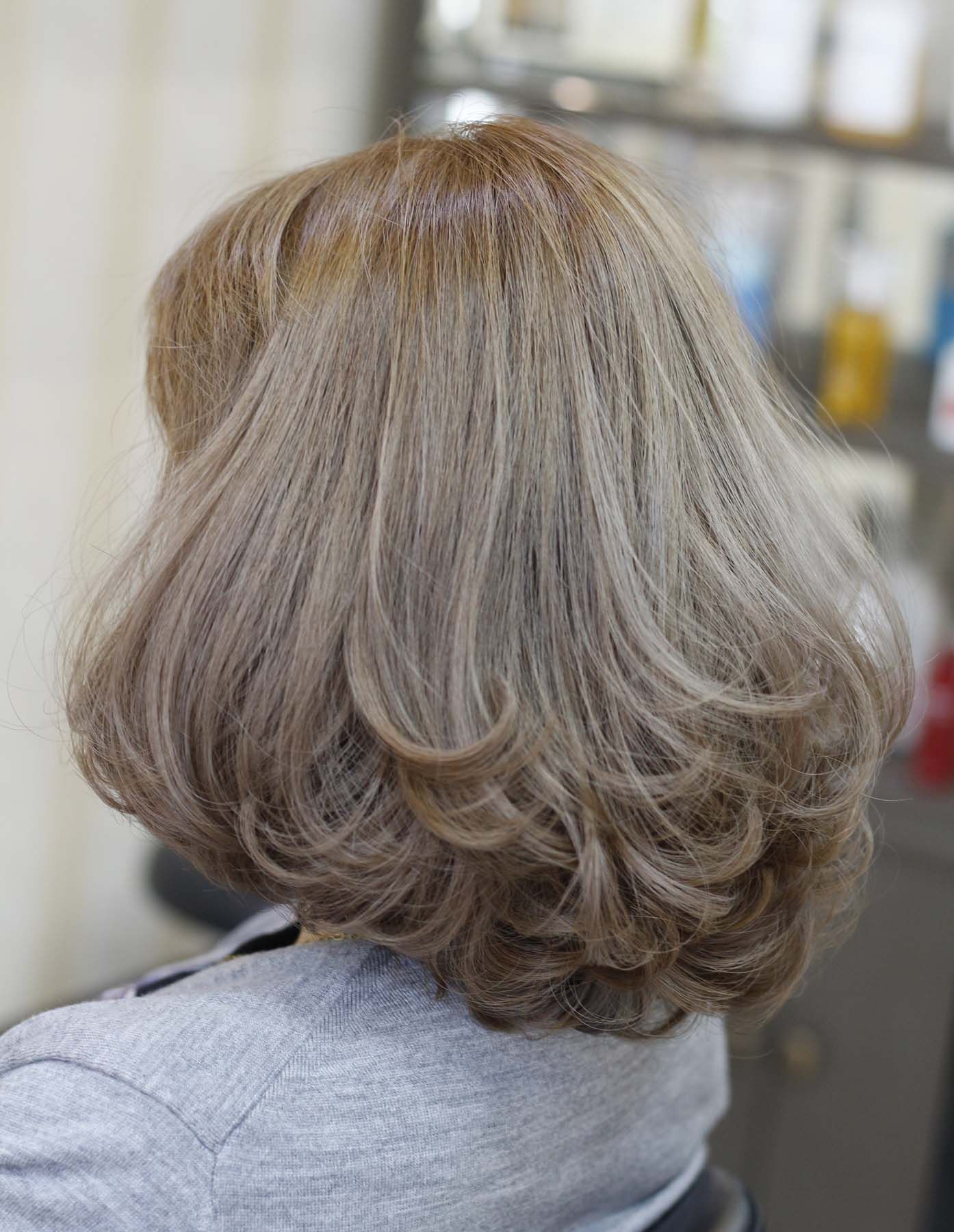 ผมสีเทา