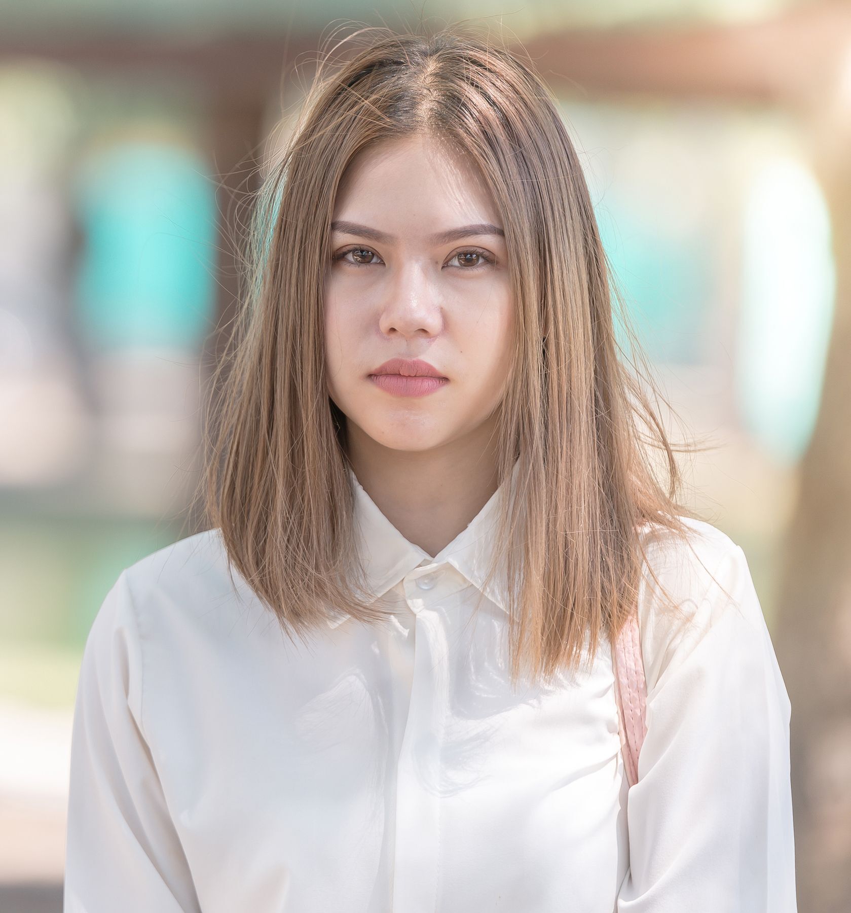 ผมสีน้ำตาลบลอนด์ (Credit: Shutterstock)