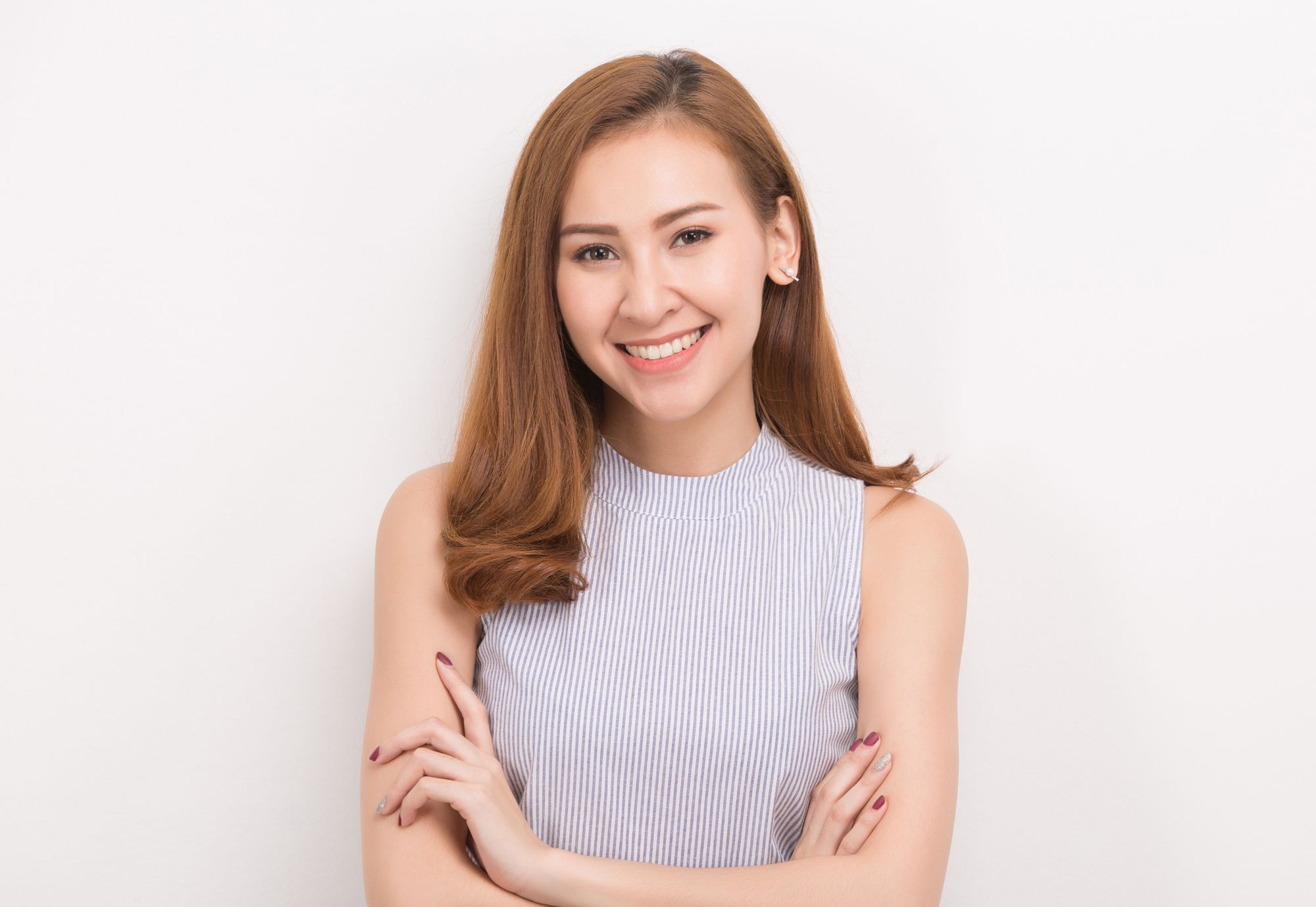 คู่มือการเลือกโทนผมสีน้ำตาลให้เหมาะกับโทนสีผิว