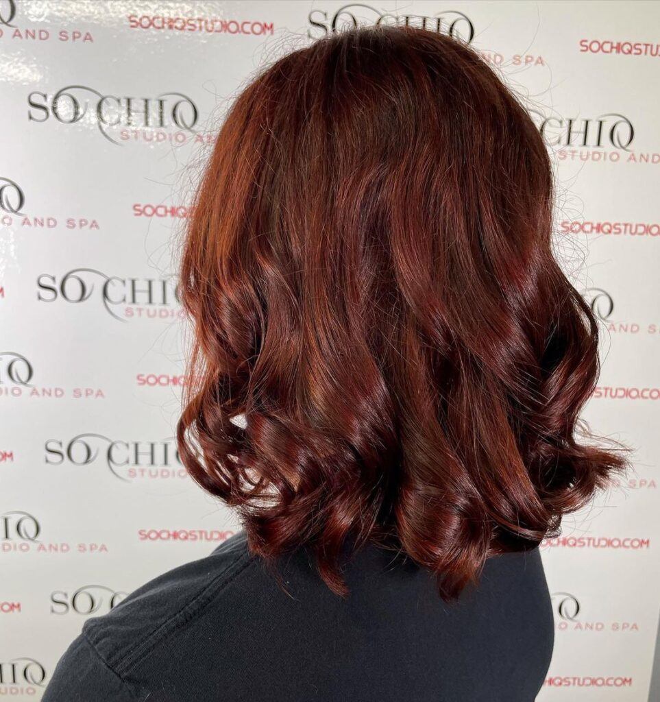 ผมสีไวน์แดงมุลไวน์