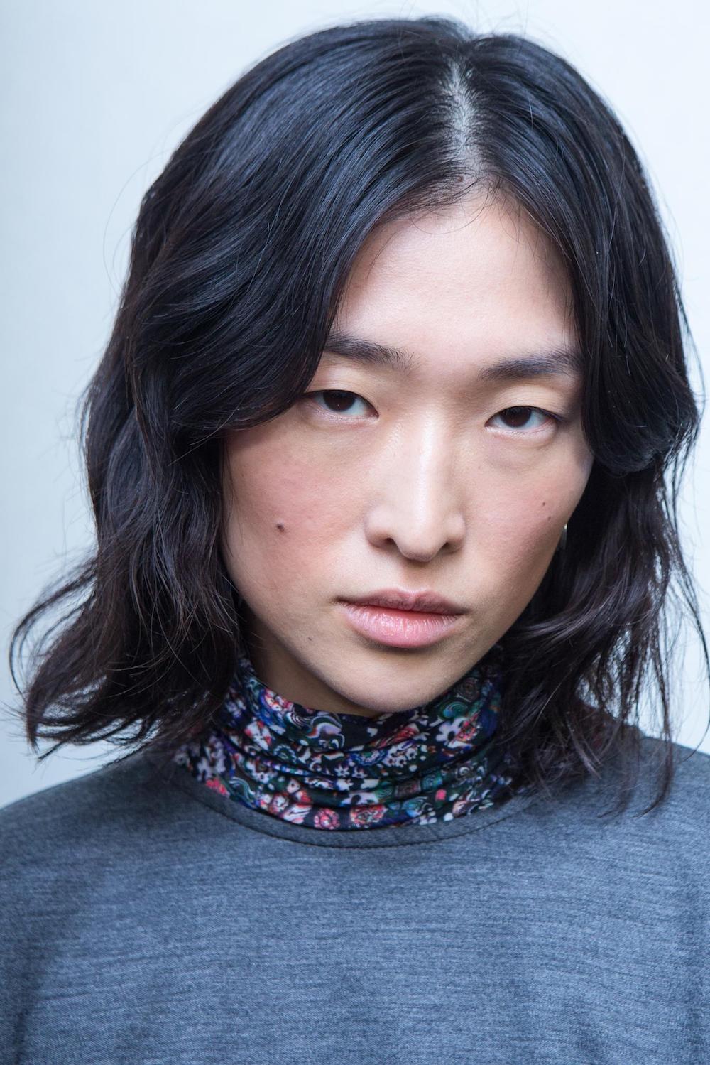 rambut shaggy untuk mengakali rambut mengembang