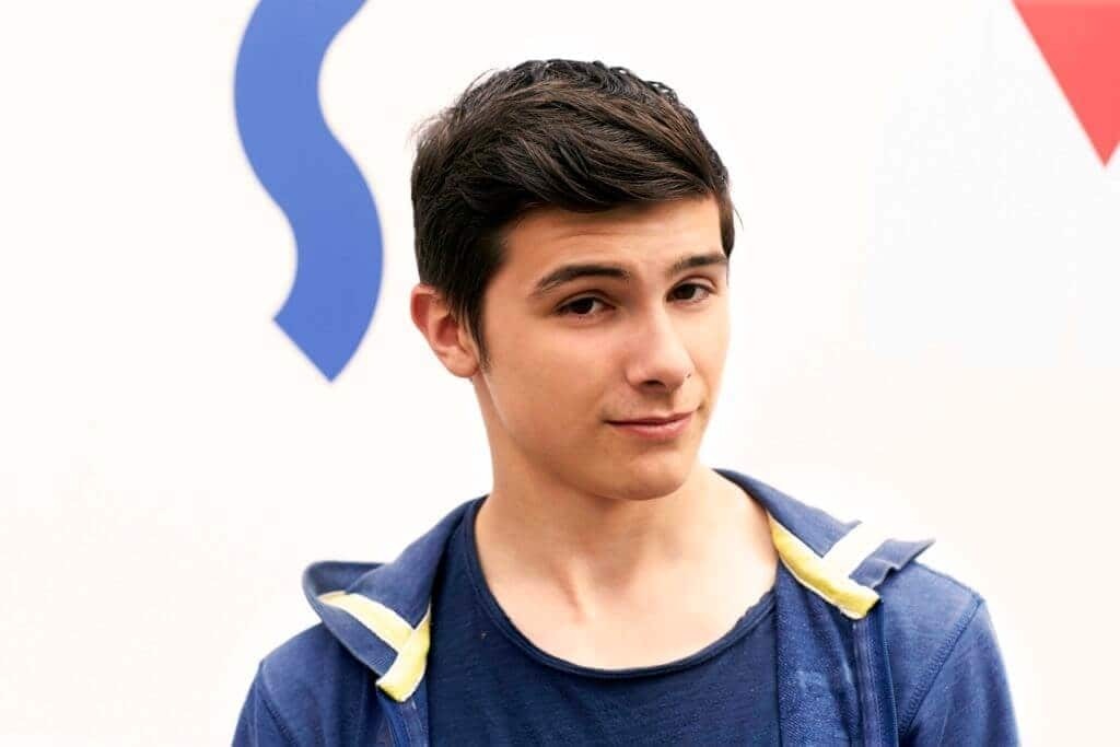 ผมซอยไล่ระดับ (Credit: Dvora)