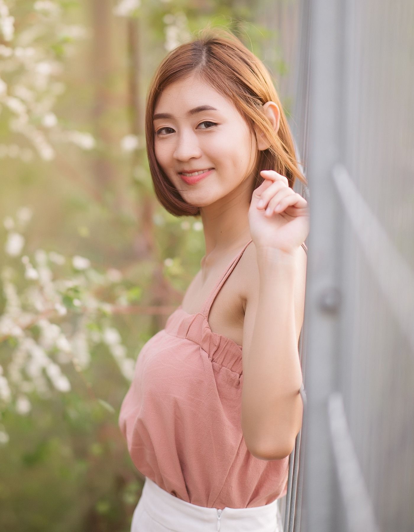 ลุคผมสั้นง่ายๆ ดูเป็นธรรมชาติ (Credit : Shutterstock)