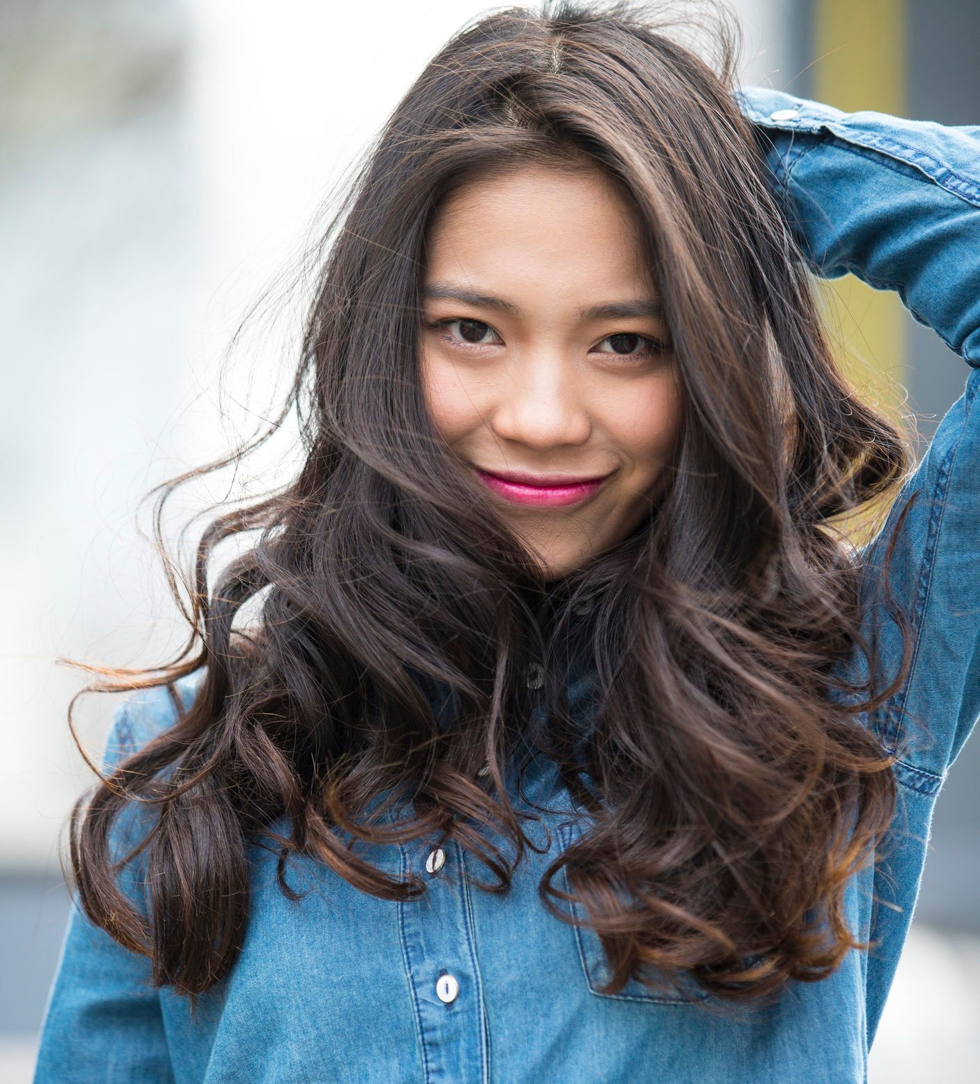 30 สไตล์ทรงผมยาวดัดลอน ที่ทำเมื่อไหร่ก็สวยได้ไม่หลุดเทรนด์