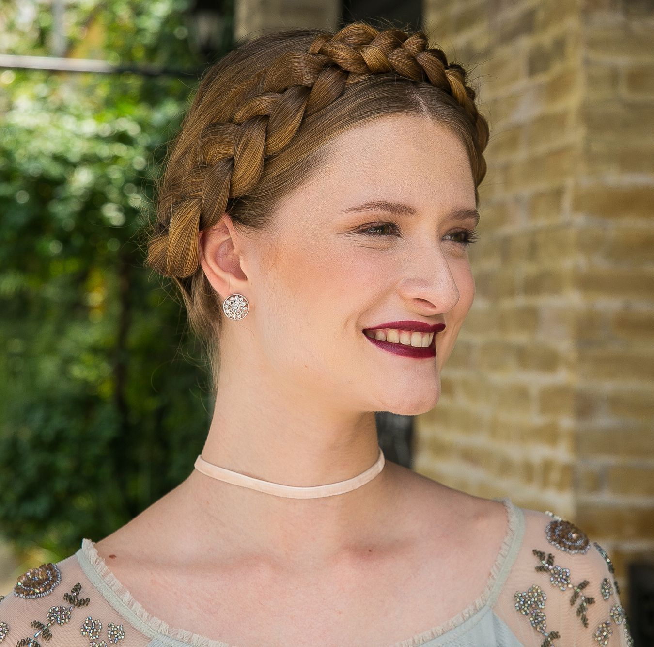 หลากสไตล์การถักเปียมงกุฎ เสริมลุคสาวๆ ให้สวยหวานดั่งเจ้าหญิงแสนสวย