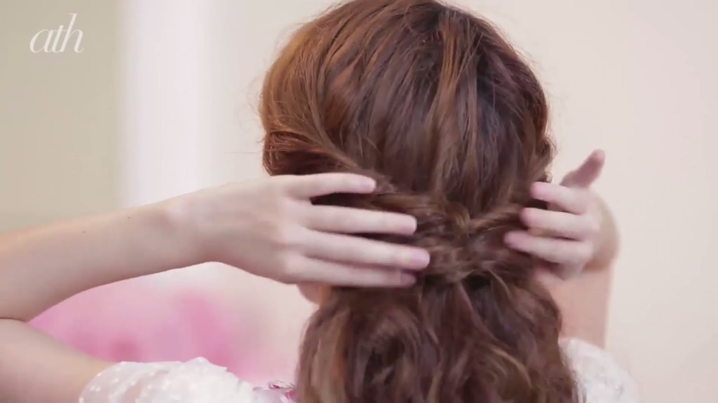 ผมลอนยาว