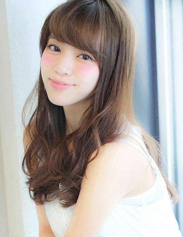 ไอเดียทำสีผมน้ำตาลซินนาม่อน เฉดน้ำตาลฟุ้งๆ ให้ความรู้สึกสวยเป็นธรรมชาติ