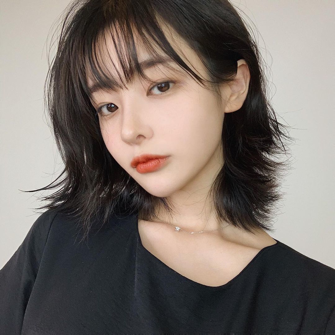 ผมสั้นประบ่าไล่เลเยอร์ ทรงผมสาวเกาหลี