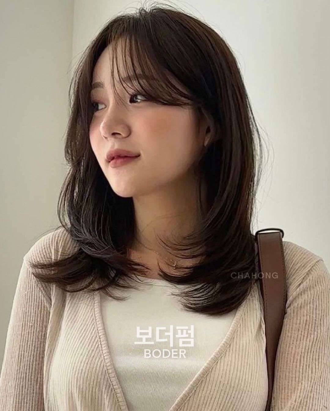 ผมสั้นประบ่าไล่เลเยอร์ ทรงผมสาวเกาหลี