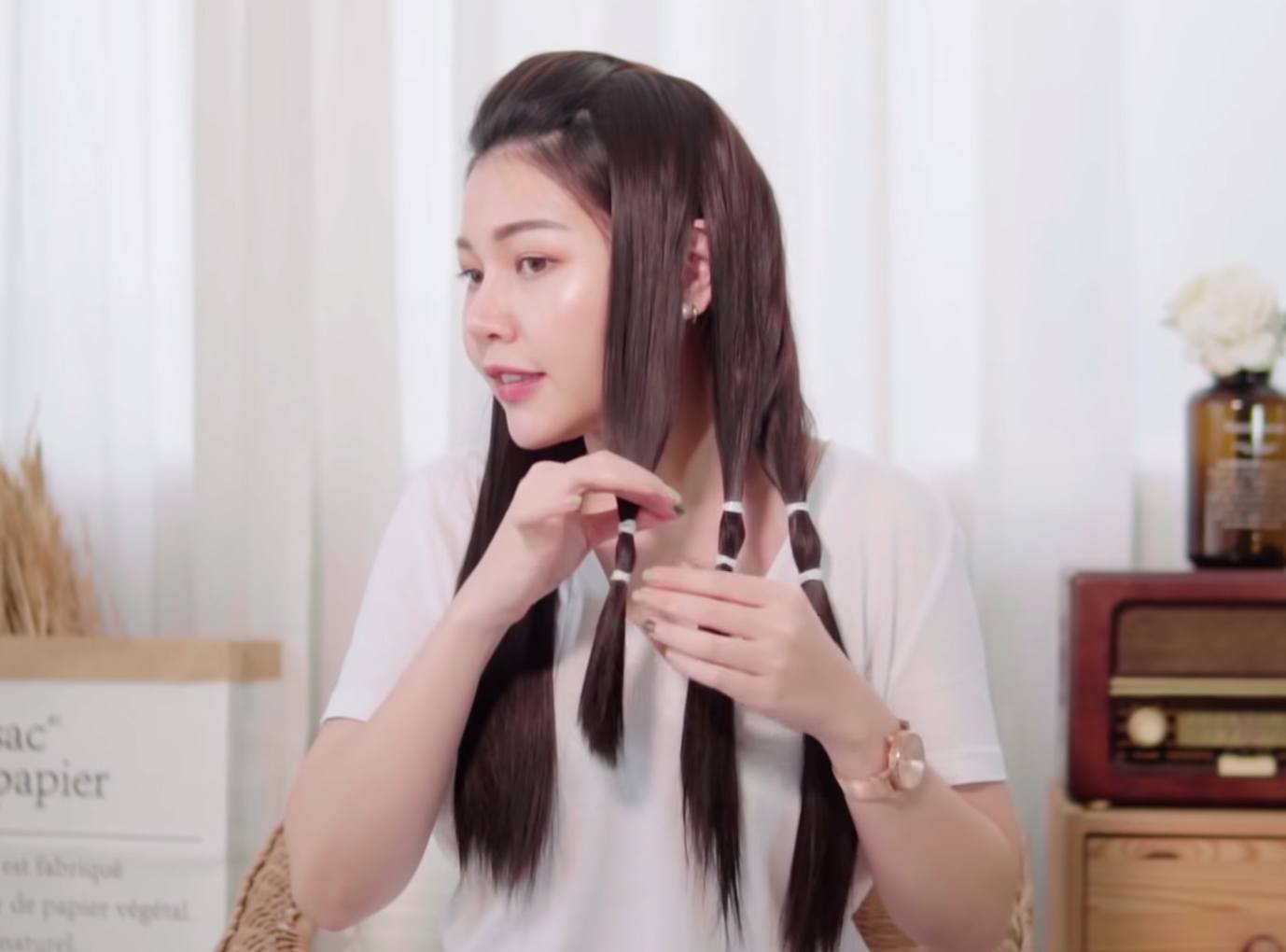 ผู้หญิงเอเชียสอน วิธีตัดผมเอง