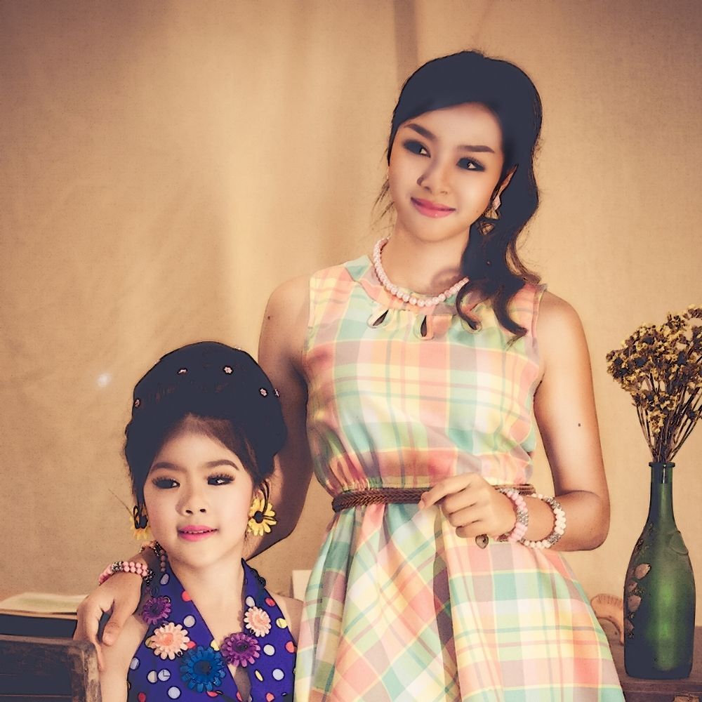 วินเทจแม่ลูก (Credit: Shutter Stock)