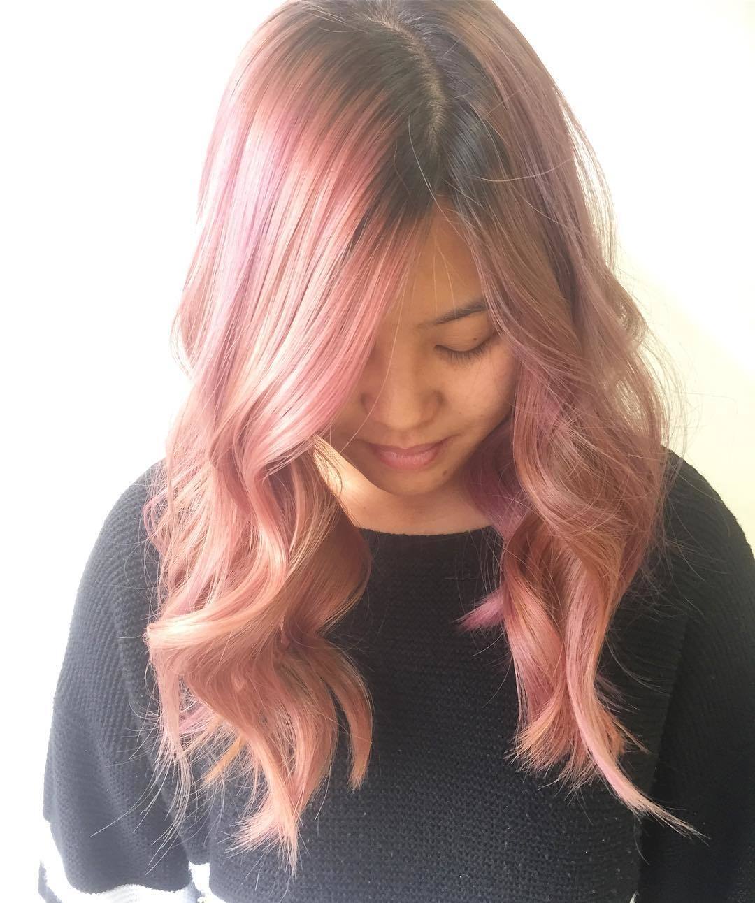 (Credit: instagram/@bebesalon_)