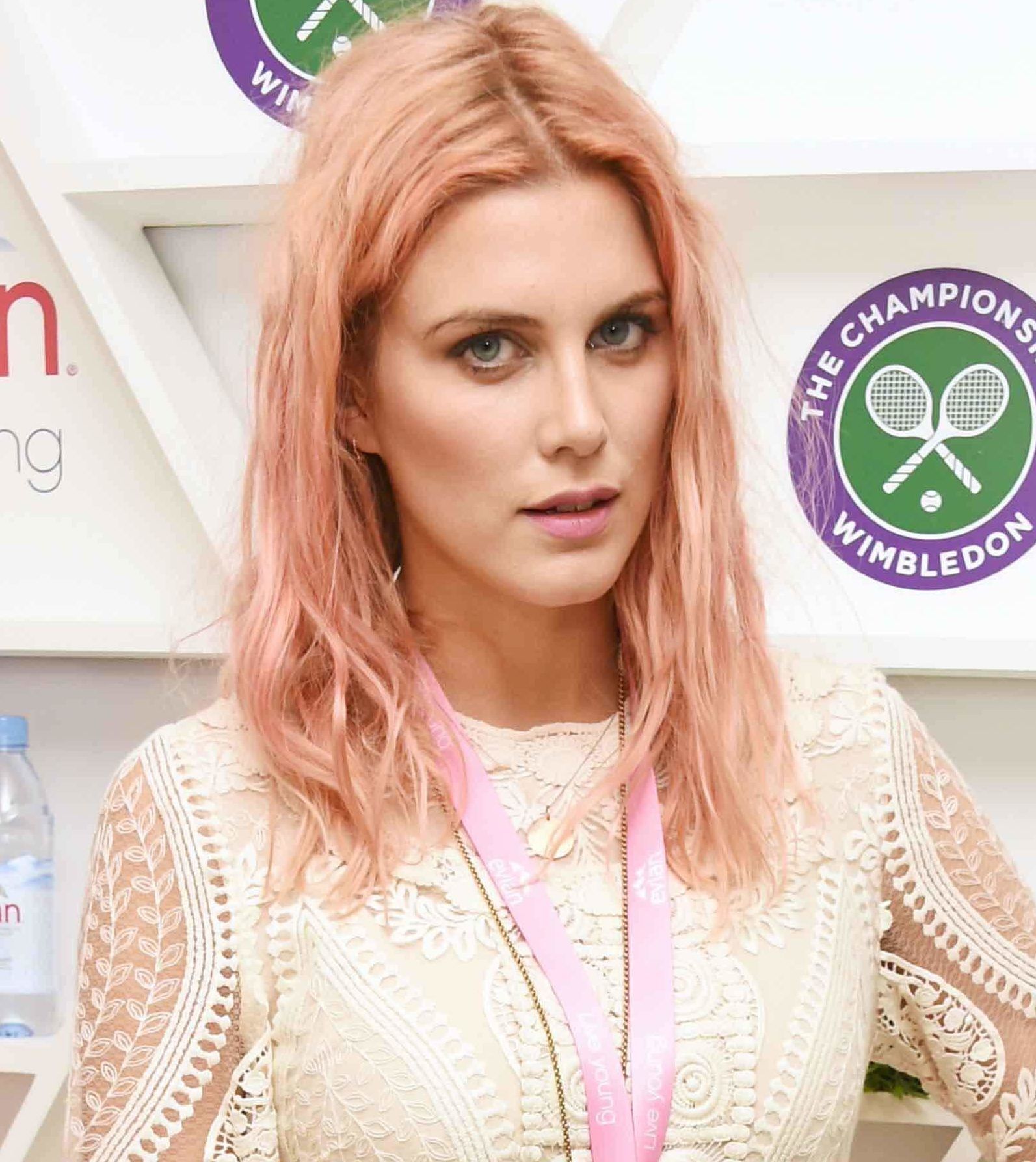 44 สีผมโรสโกลด์ และสีผมทูโทรชมพู สีหวานปนเท่ เก๋ไก๋ไม่เหมือนใคร