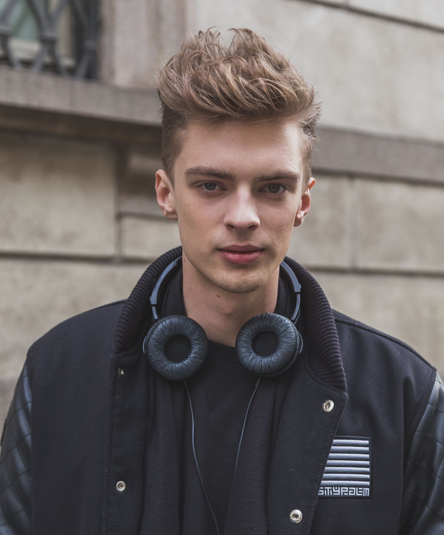 ทรงผมชายสุดคูล สไตล์หนุ่มฝรั่ง ที่เข้ากับใบหน้าของคนเอเชีย