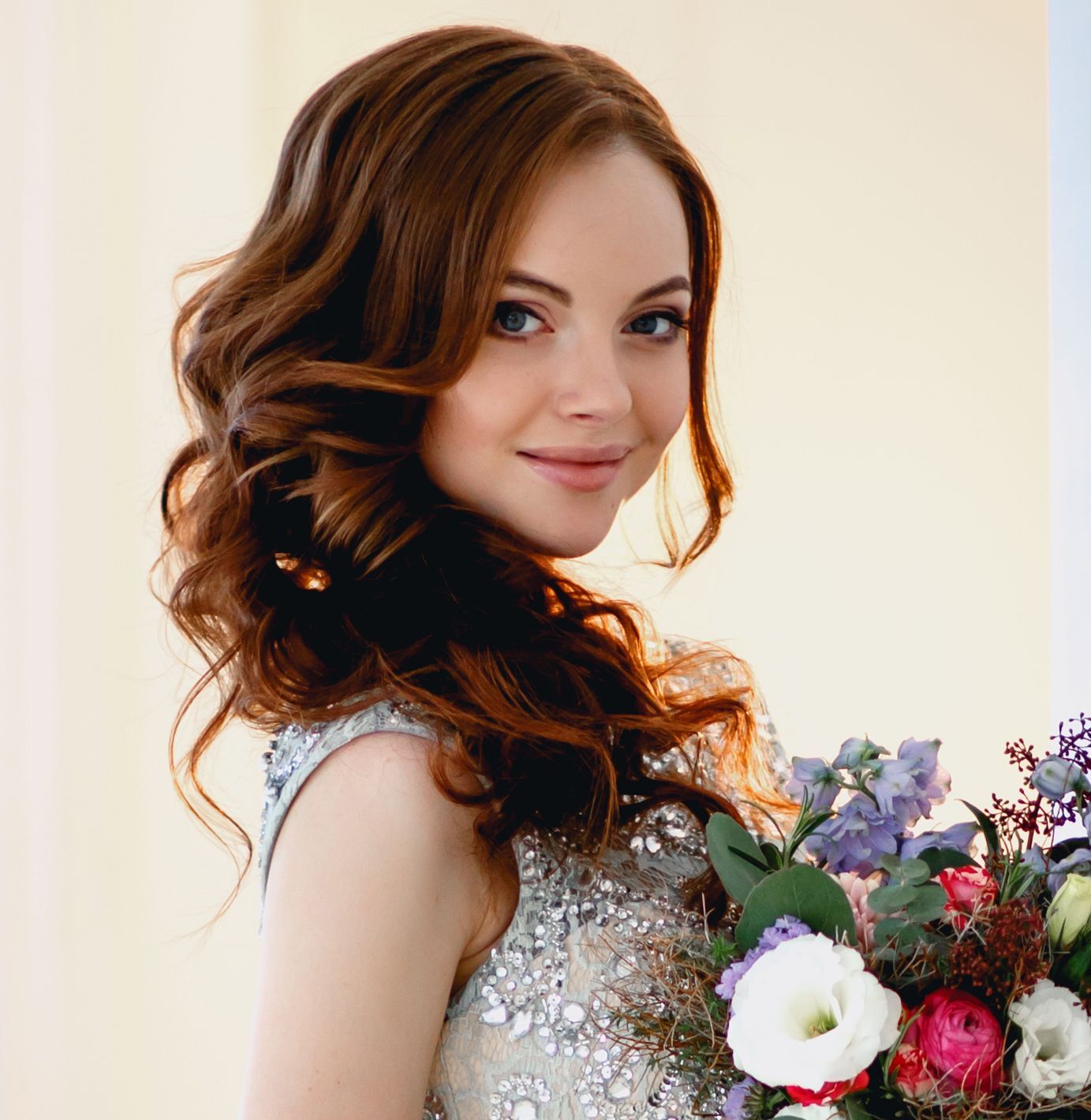 ทําผมไปงานแต่งงานหน้ากลม