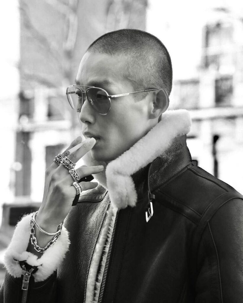 ทรงผมโกนหัวสั้นเกรียน)