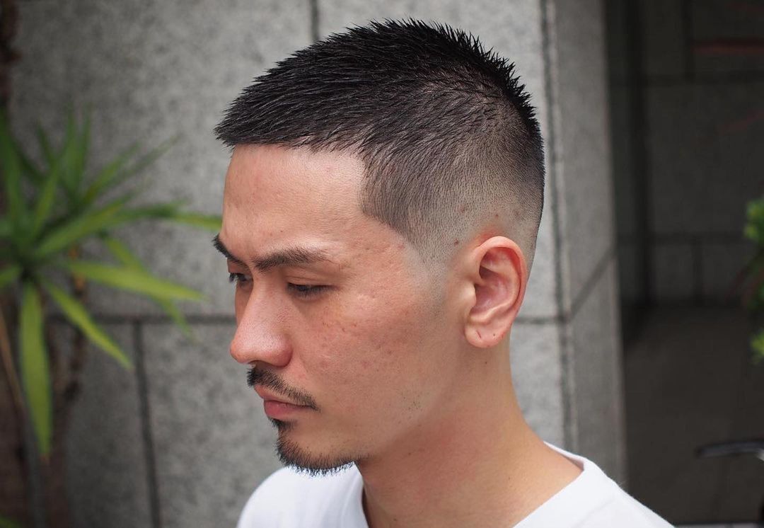 ผู้ชายเอเชีย ตัดผมสั้น ไว้มผมทรงครูว์คัต สกินเฟด ทรงผมชาย 2024