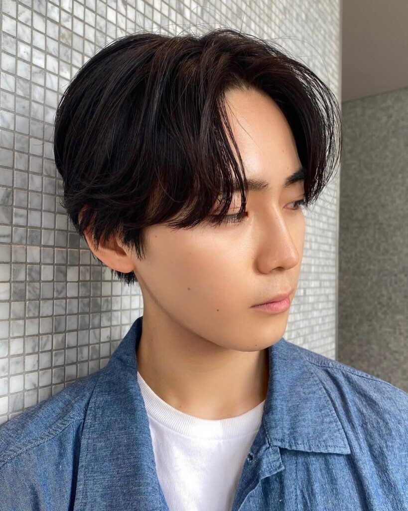 ทรงผมผู้ชายตัดรองทรงแสกกลางmiddleparted