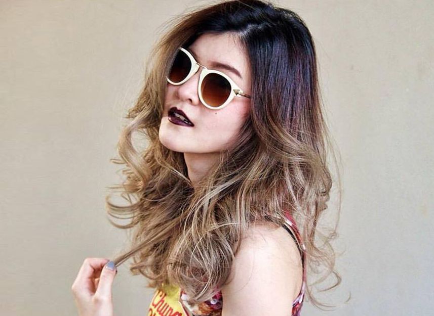 ไฮไลต์สีน้ำตาลเทา (Ash Brown Highlights) (Credit: instagram.com/salondebear)