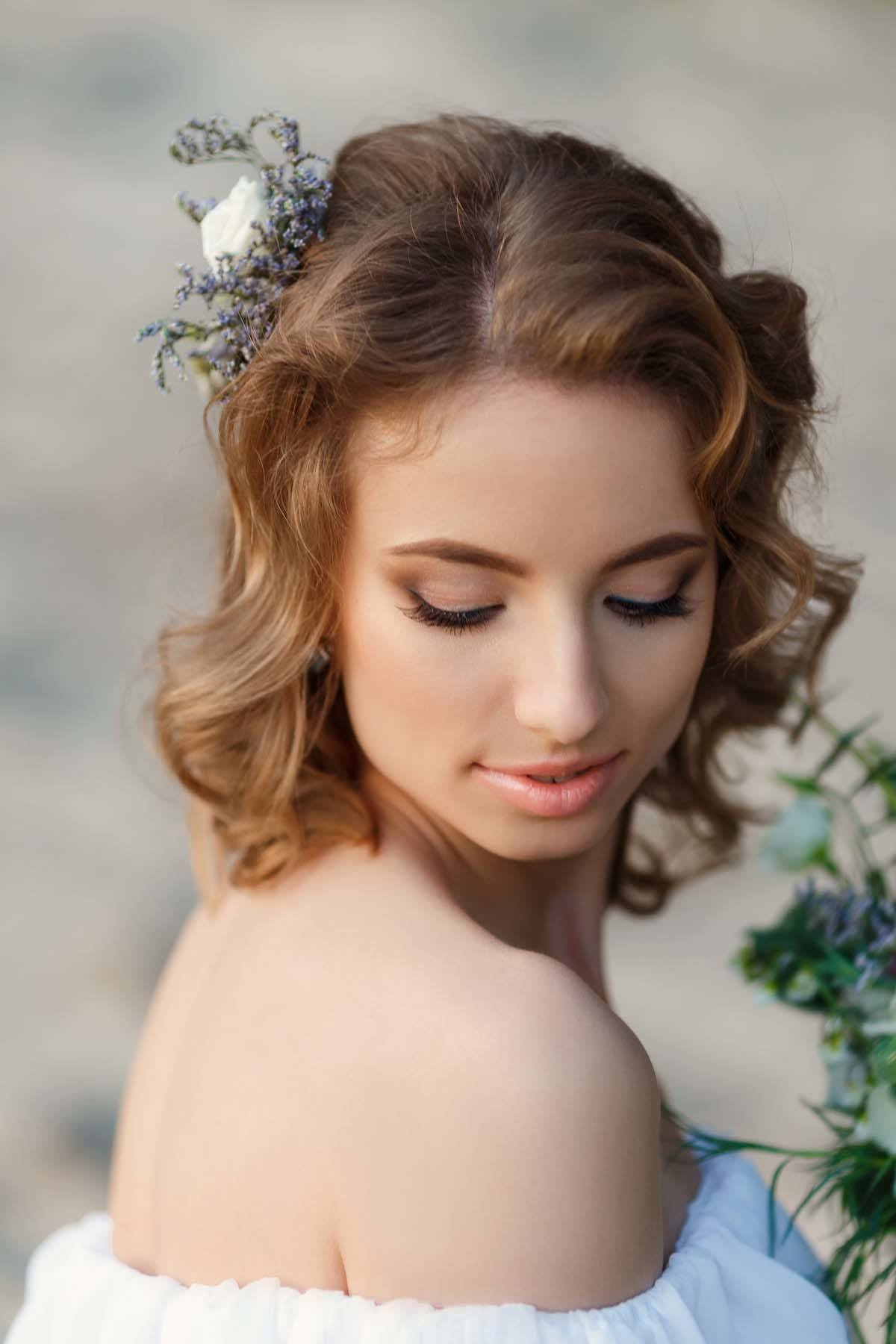 ผมประบ่าดัดลอน (Credit: Rex by Shutterstock)