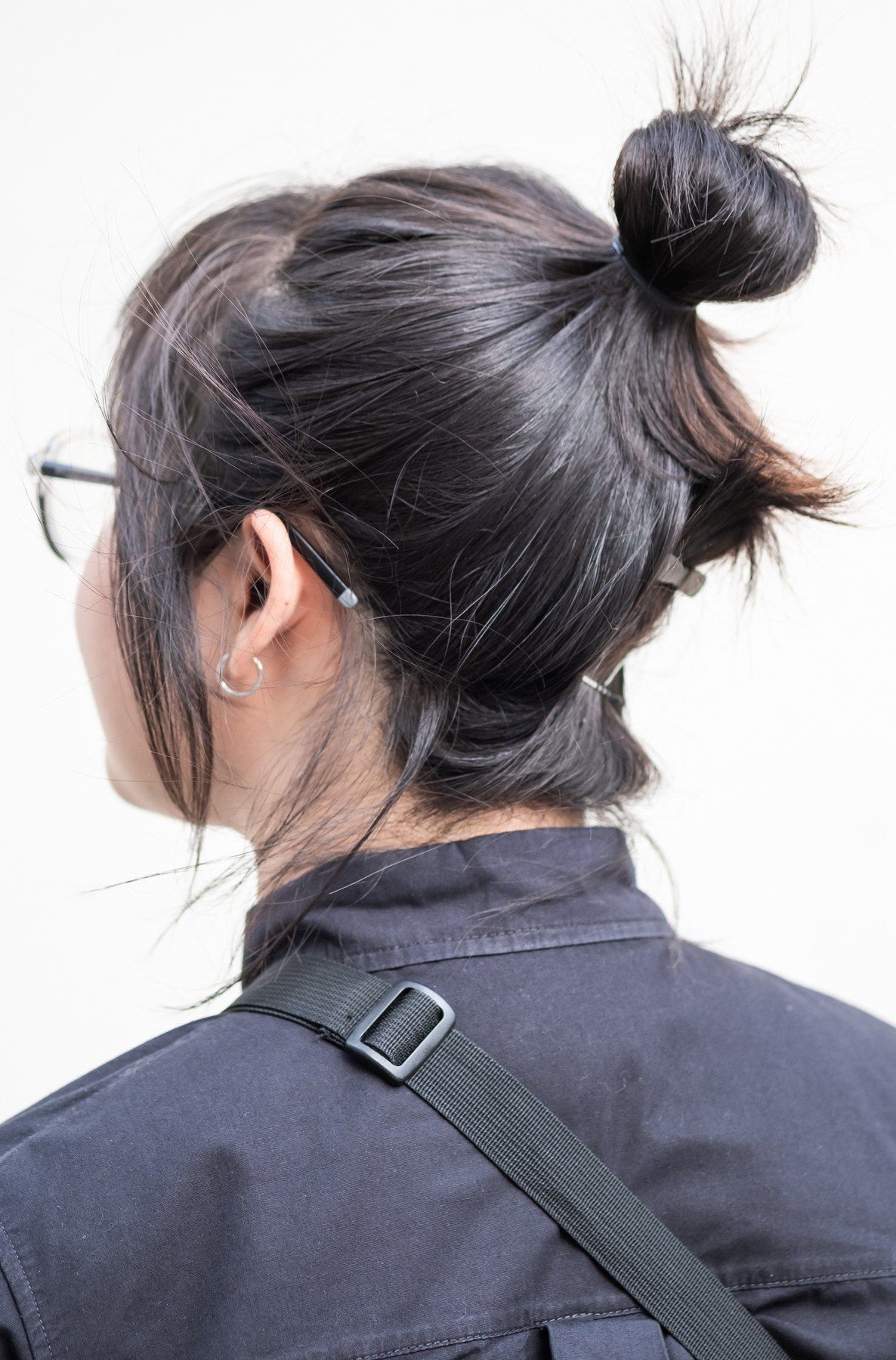 Messy Bun (Credit: Yindee Phuttasirayakorn)