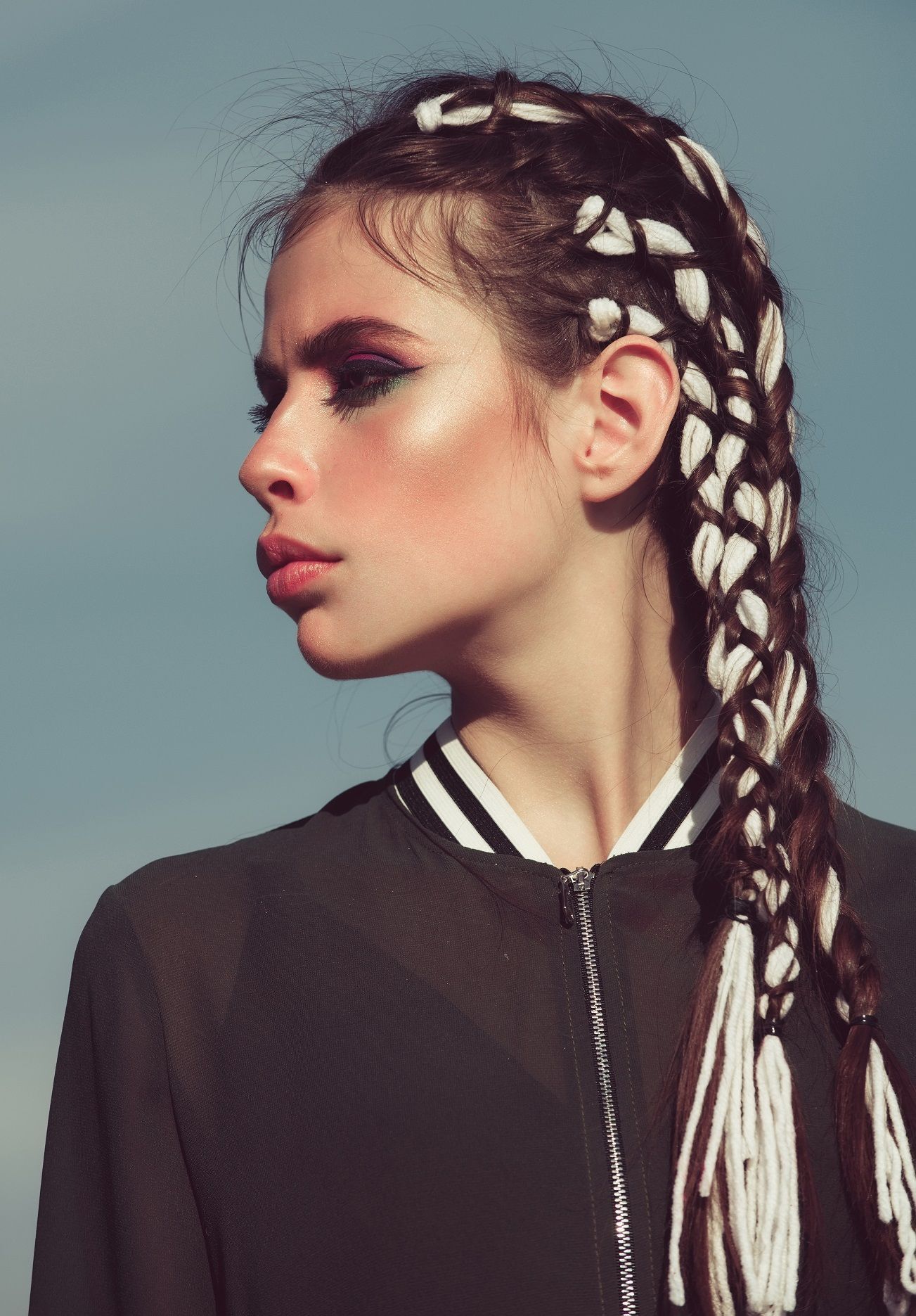 ถักเปีย (Credit : Shutterstock)