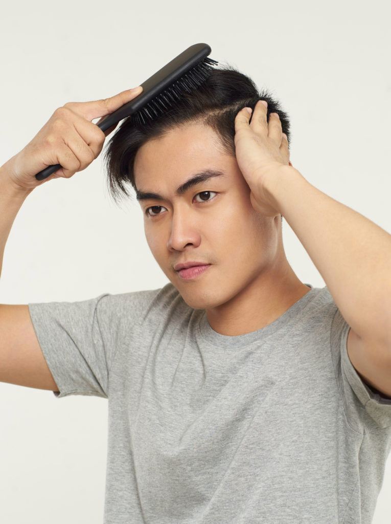 เซ็ตผมแสกข้างหวีผมแสกผม