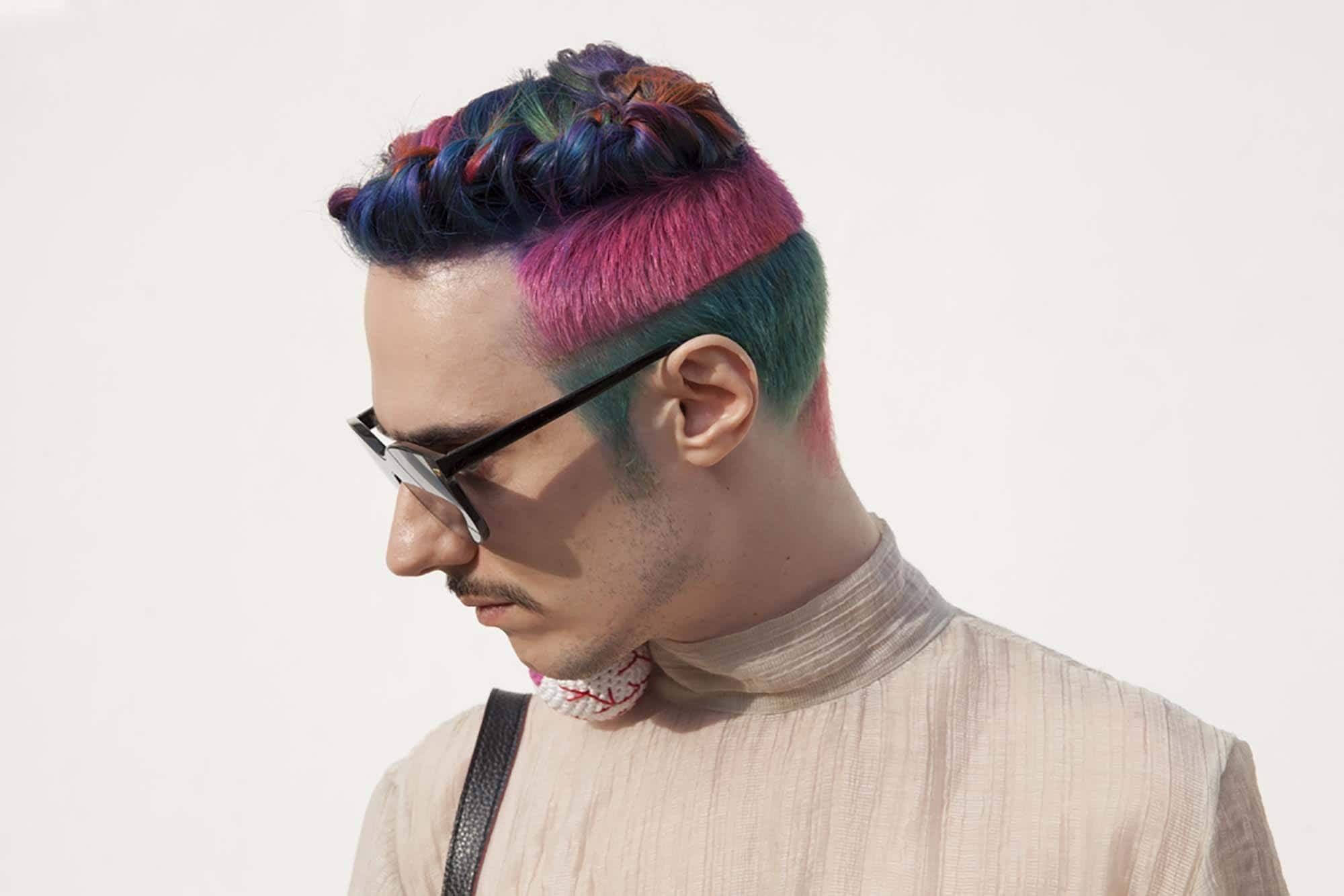 Creative necklines (Credit: Allyson Alapont)