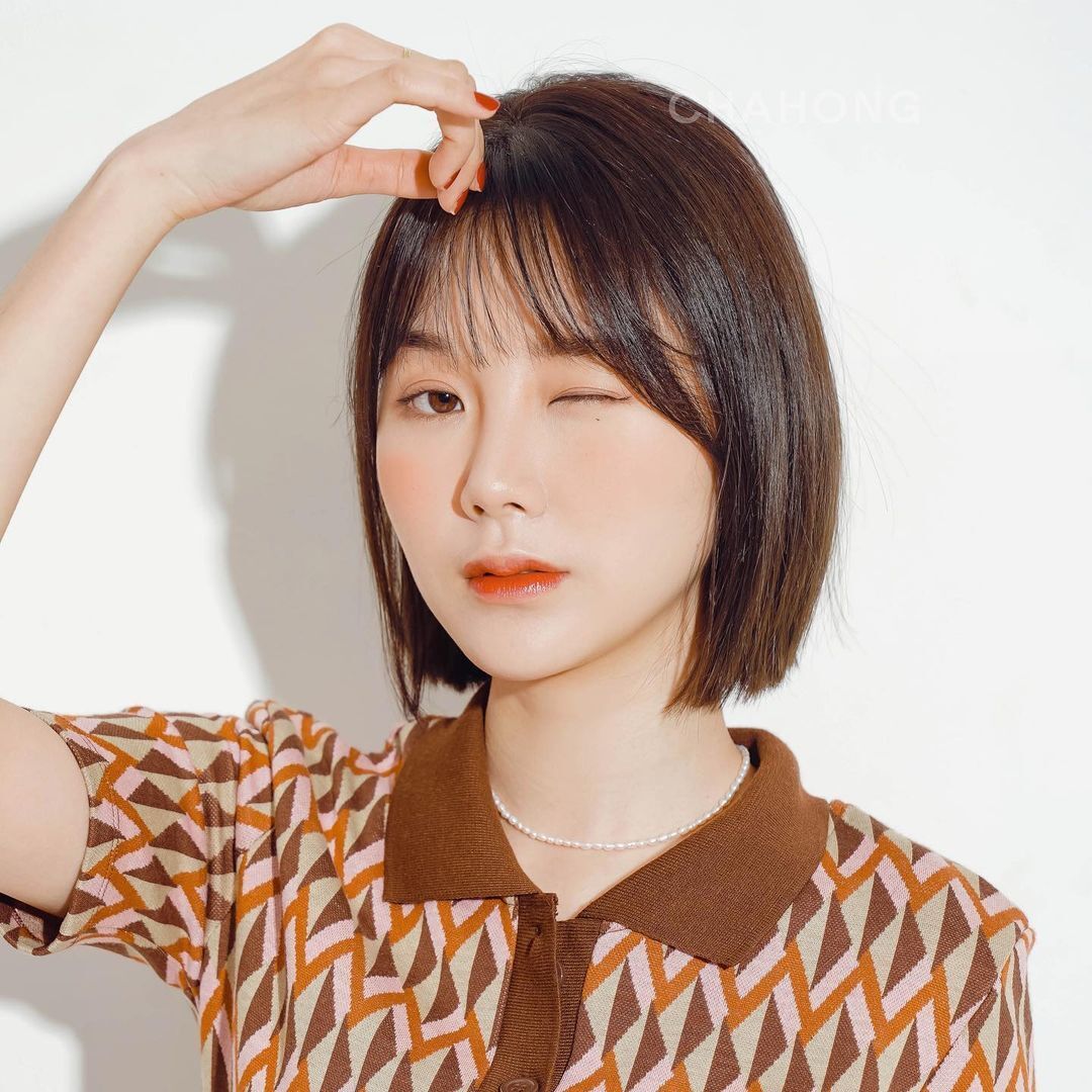 ผมบ๊อบตรงกับหน้าม้าทรงเอ (Credit: instagram/@ah_uum)