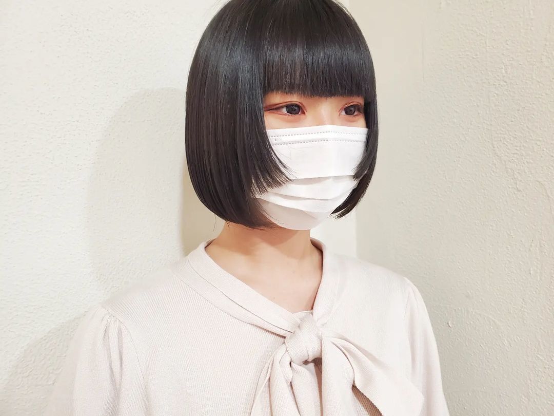 บ๊อบสั้นตัดแบบฮิเมคะคัต (Credit: instagram/@paru_titian)