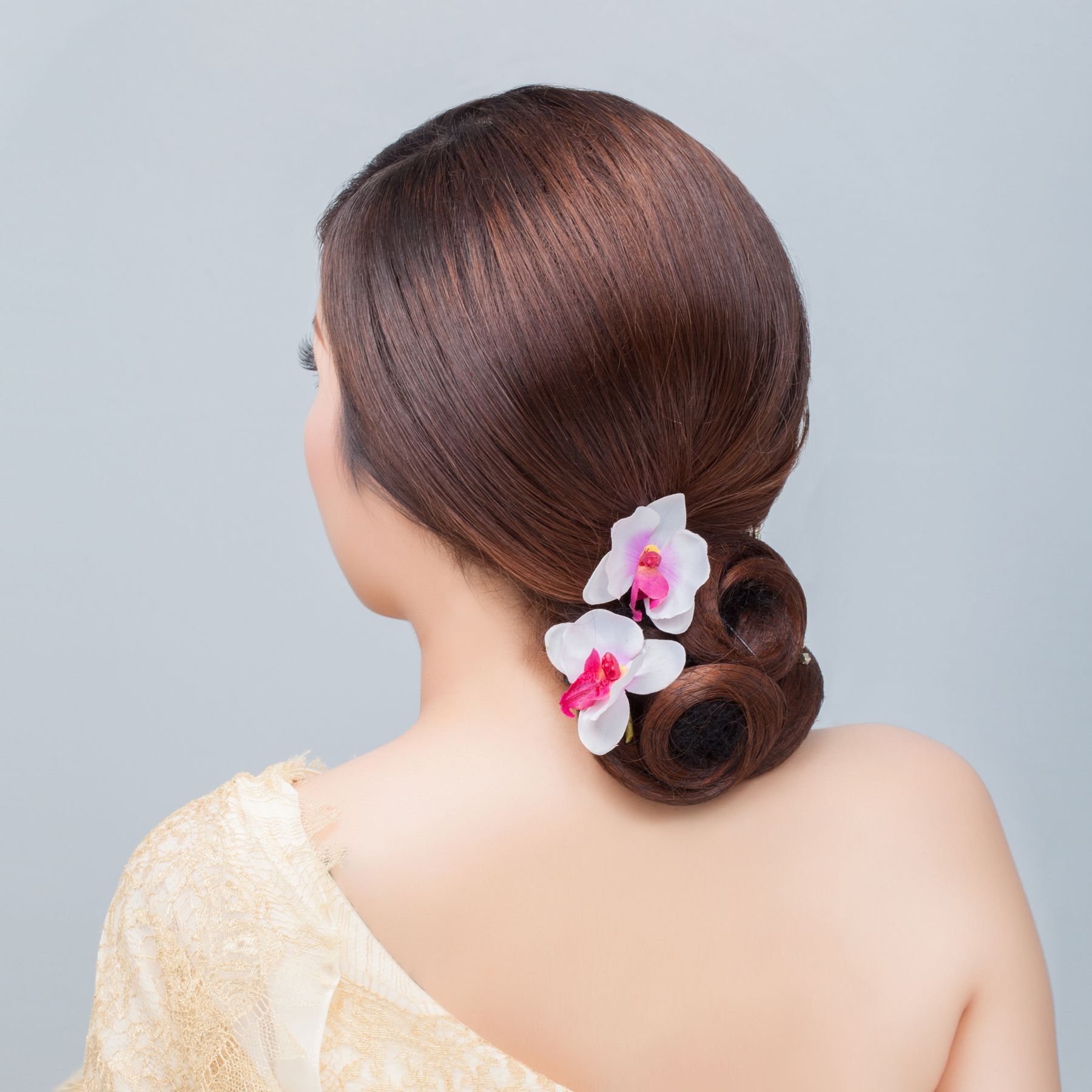 รวมทรงผมเจ้าสาว สำหรับพิธีงานแต่งงานช่วงเช้า สวยสมบูรณ์แบบในวันของคุณ