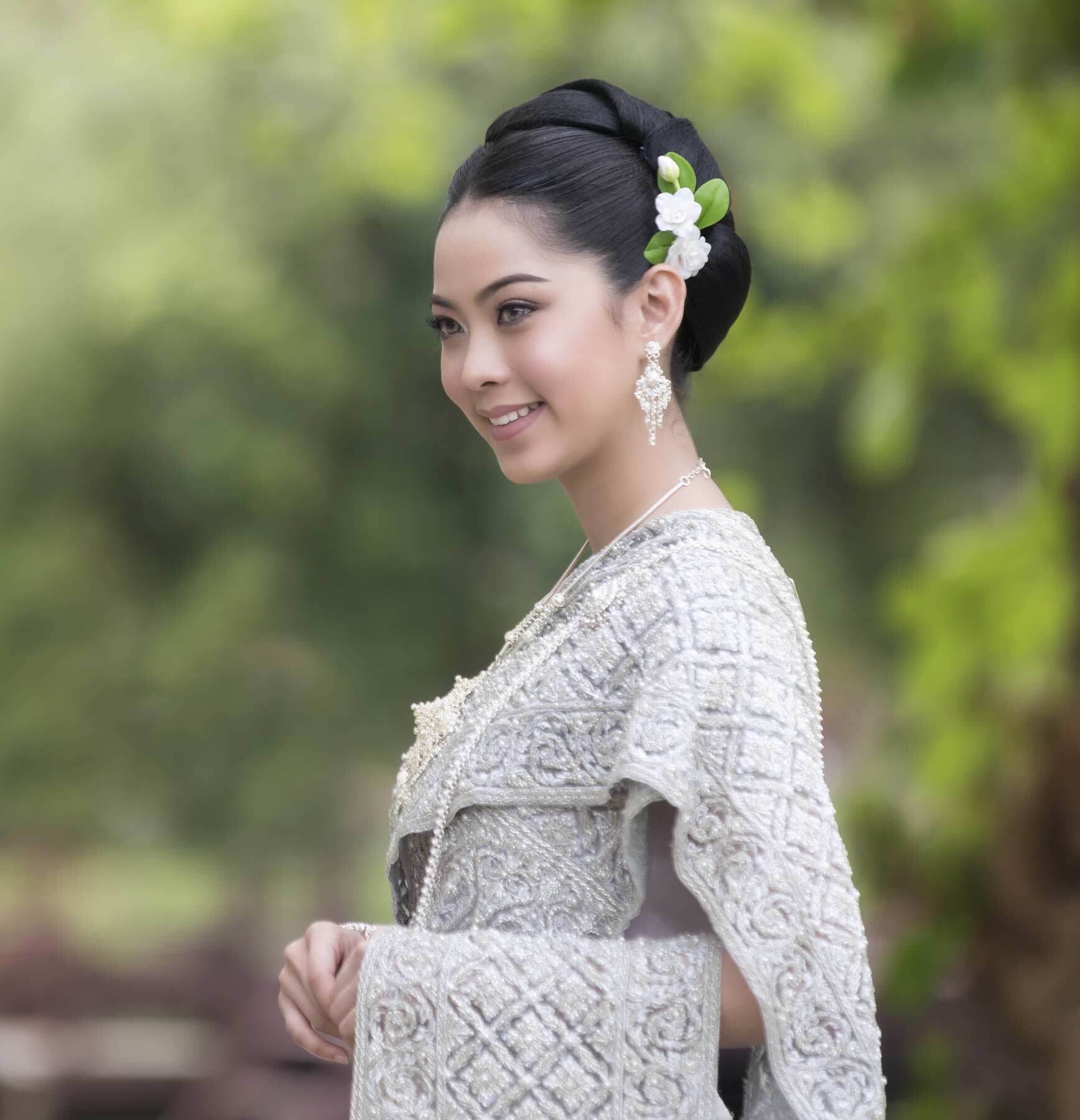 รวมทรงผมเจ้าสาว สำหรับพิธีงานแต่งงานช่วงเช้า สวยสมบูรณ์แบบในวันของคุณ