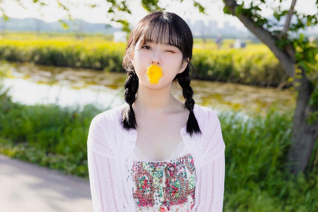 เปียคู่ สุดคิวท์ (Credit: instagram/@ye_jin_1019)