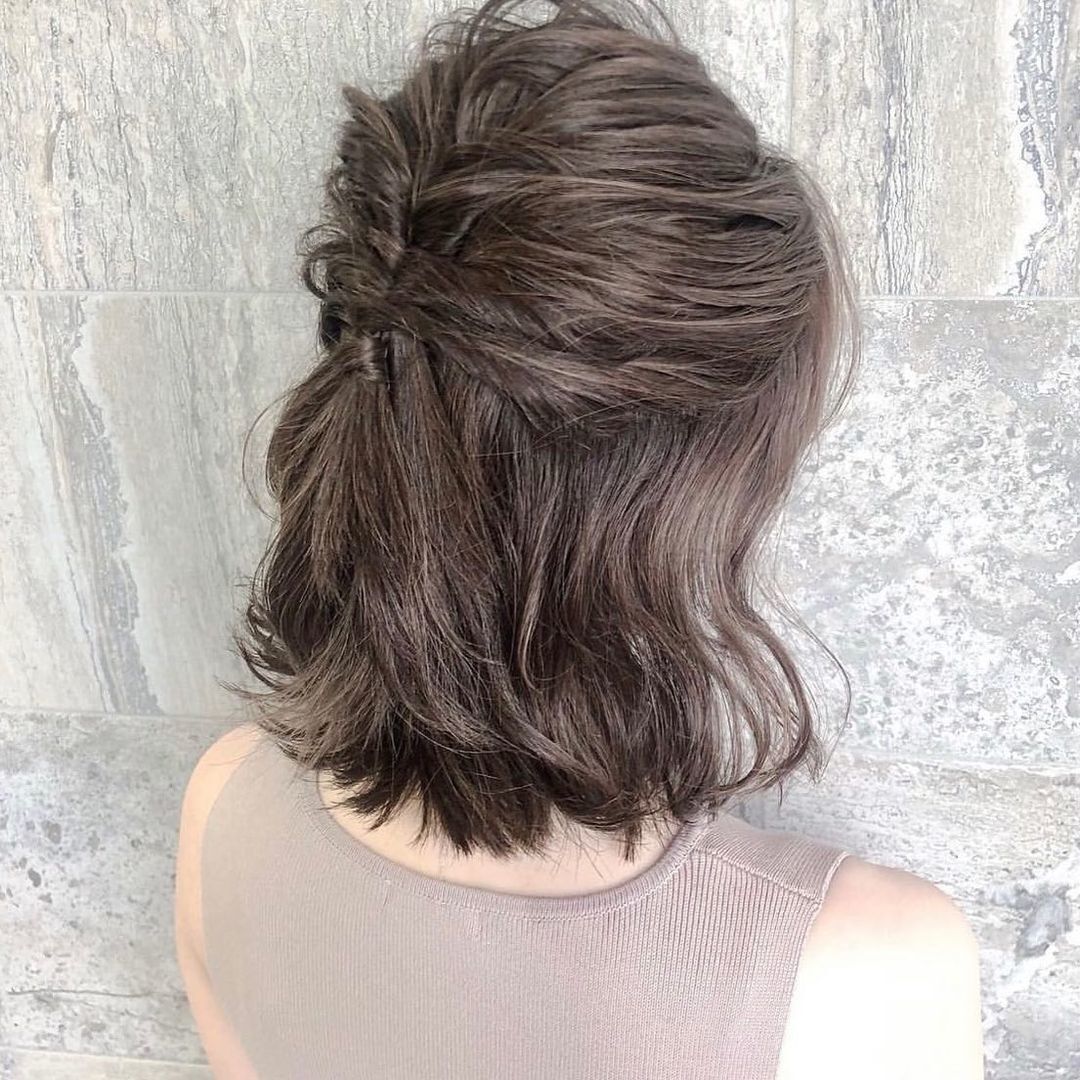 รวบผมสั้น แบบเก๋ๆ (Credit: instagram/@t.nakamurahair)