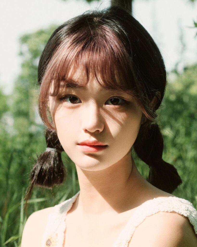 ผู้หญิงเอเชียไว้ผมสั้น สีดำ ทำผมสั้นทรงนักเรียน