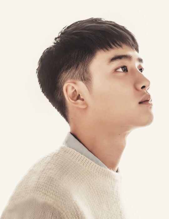 นายแบบ เอเชีย จีน ผมทรงอเมริกันรองทรง