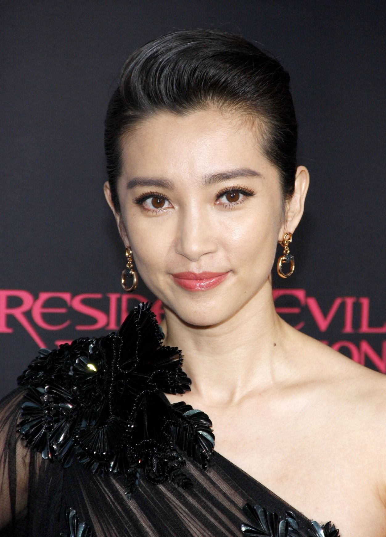 ทรงผมไปงานแต่งสำหรับผมสั้น (Credit: Rex by Shutterstock)