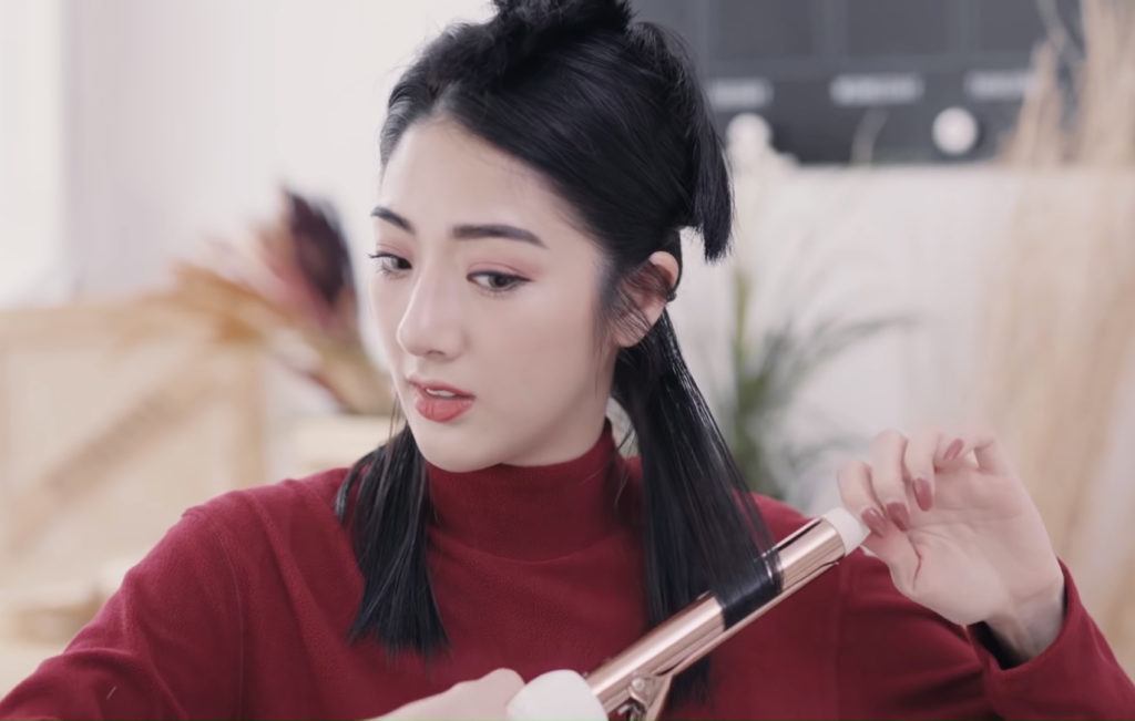 ทำผมลอนแบบ Captain Marvel