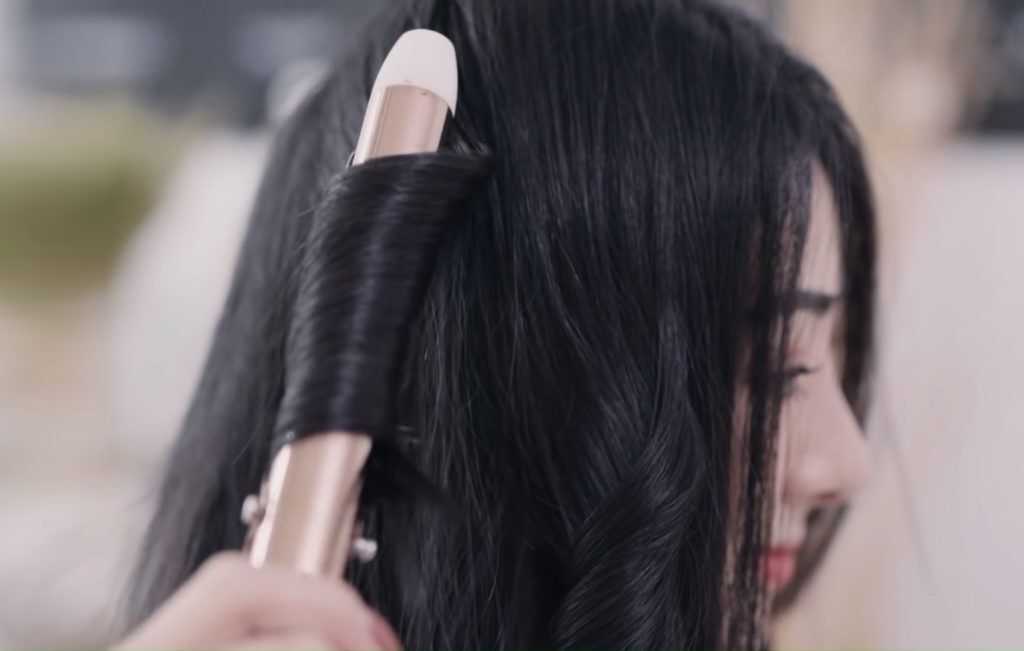 ทำผมลอนแบบ Captain Marvel