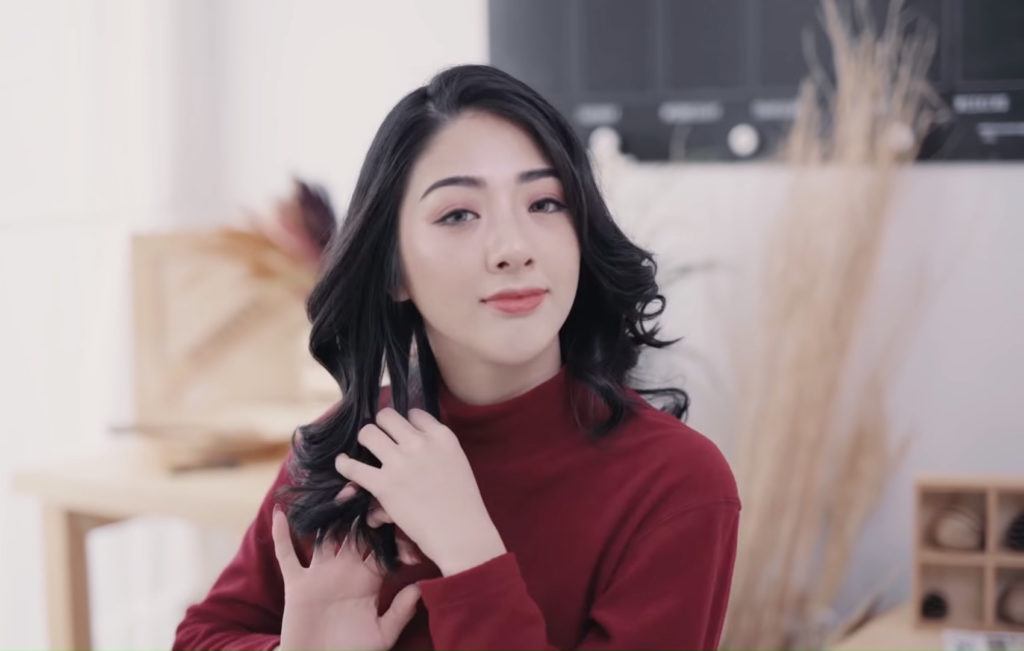 ทำผมลอนแบบ Captain Marvel