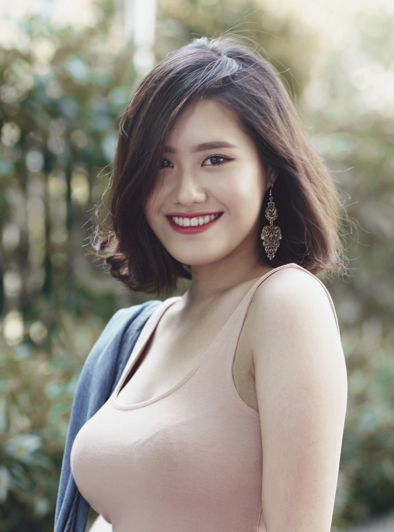 ผมสั้นประบ่า