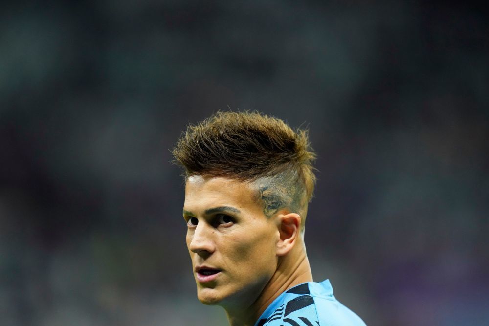 ทรงผมเท่ๆ ของเซบาสเตียน โซซา ทีมอุรุกวัย (Credit: Petr David Josek/AP/Shutterstock}