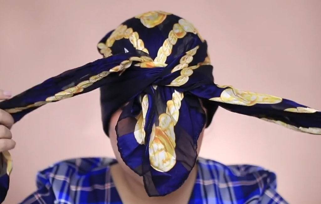 ทรงผมสั้น โพกผ้า ผ้าพันคอลายสวย