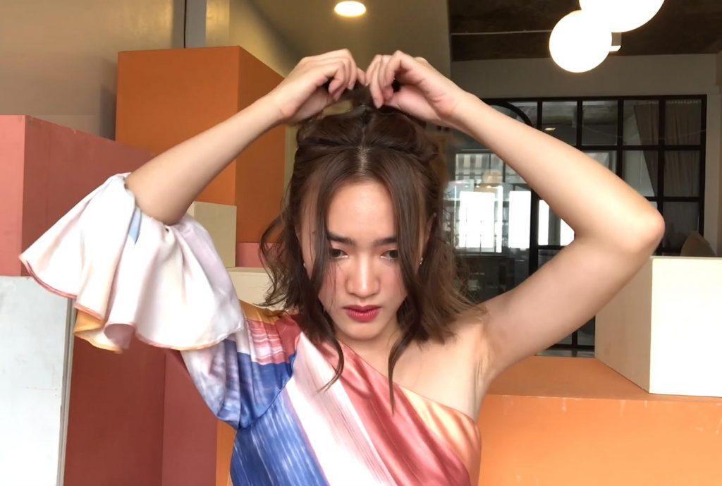 ผู้หญิงเอเชีย มัดผม หางม้า 