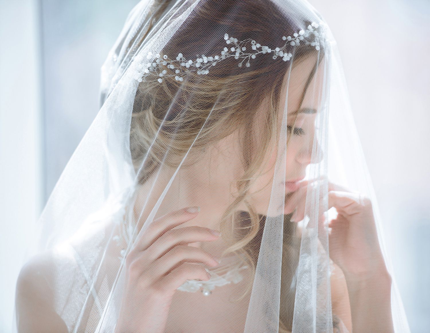 เกล้าผมหลวม (Credit: Rex by Shutterstock)