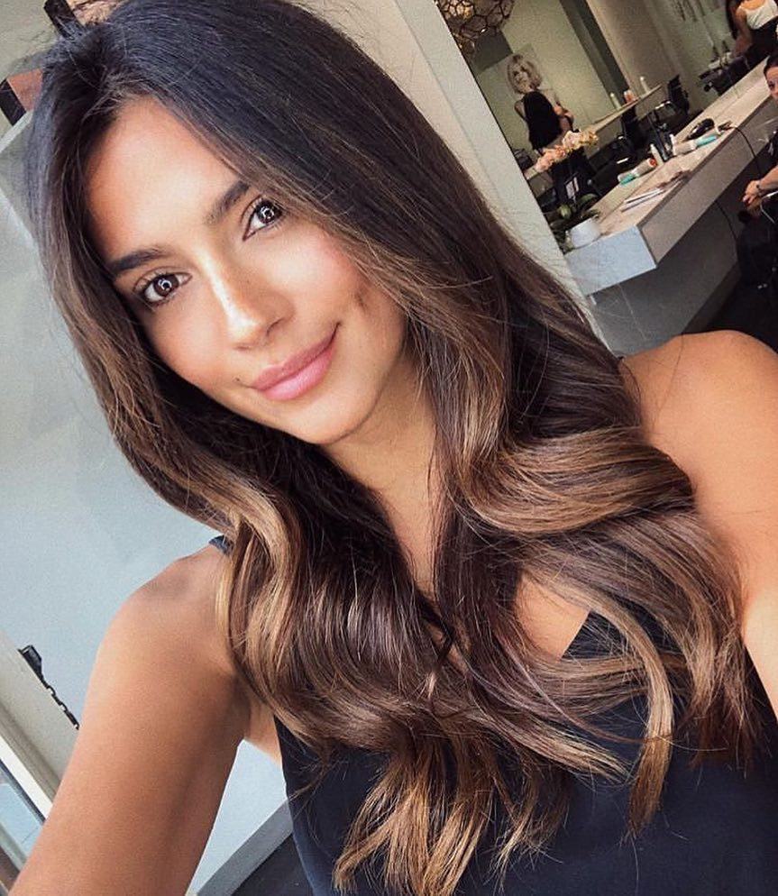 สีชอคโกแลต บาลายาจ สีผมหน้าสว่าง สำหรับผิวสองสี (credit:Instagram/@uvasalon)