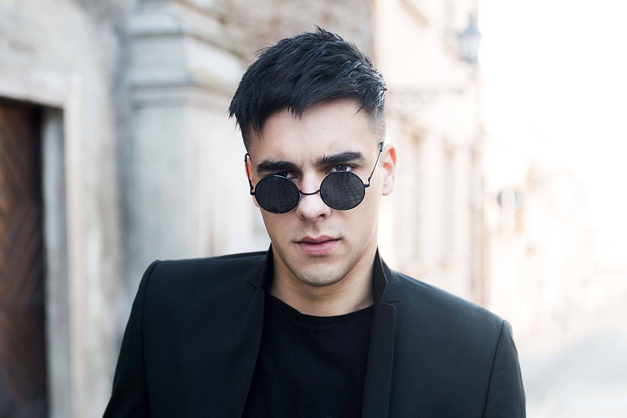 ทรงผมอันเดอร์คัต