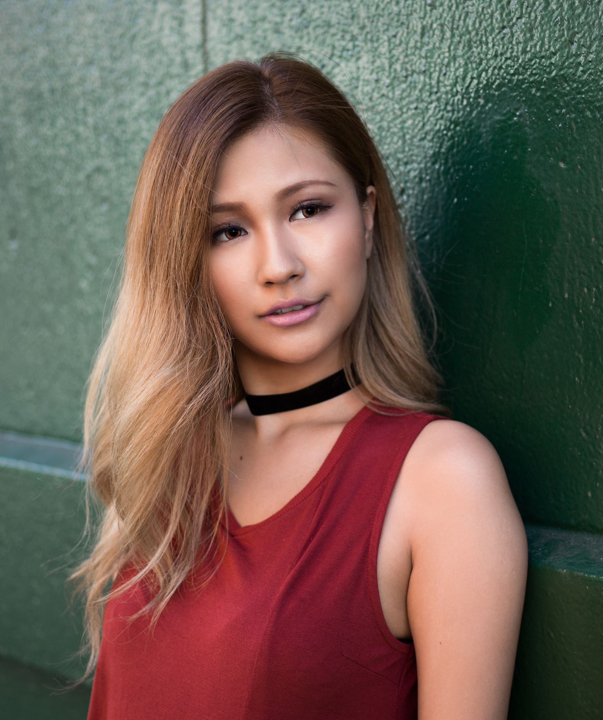 สีบลอนด์น้ำตาลเทา (Credit: Shutterstock)